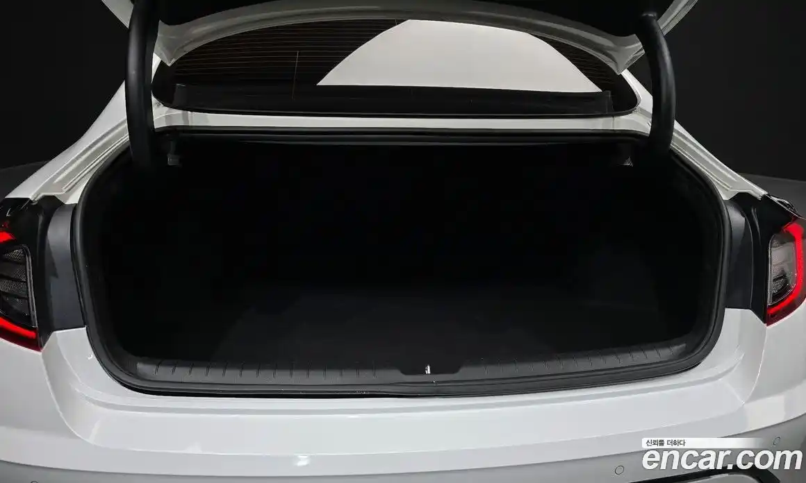 Hyundai Sonata 2021 2.0 автомат (гидро), фото 32