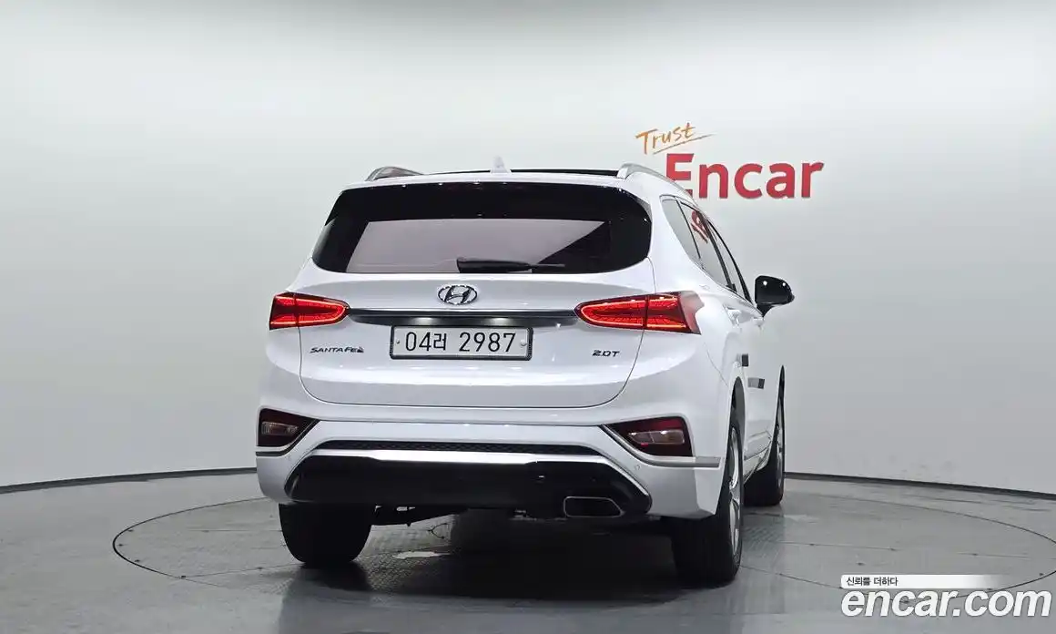 Hyundai Santa Fe 2018 2.0 автомат (гидро), фото 4