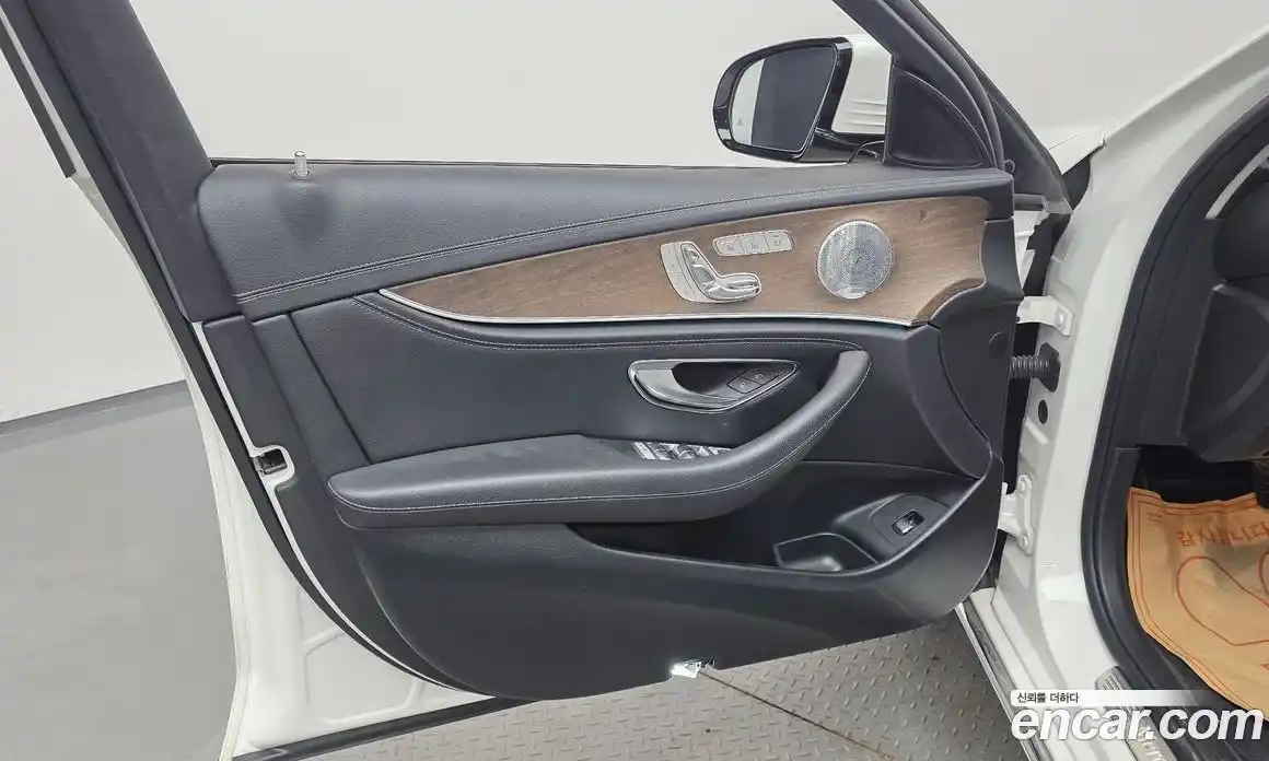 Mercedes-Benz E-Class 2018 2.0 автомат (гидро), фото 14