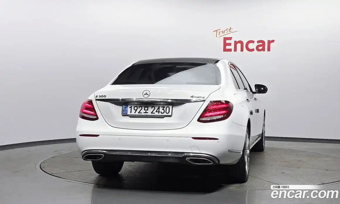 Mercedes-Benz E-Class 2018 2.0 автомат (гидро), фото 4