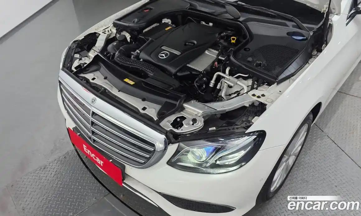 Mercedes-Benz E-Class 2018 2.0 автомат (гидро), фото 6
