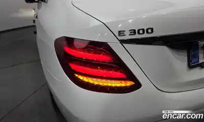 Mercedes-Benz E-Class 2018 2.0 автомат (гидро), миниатюра 9
