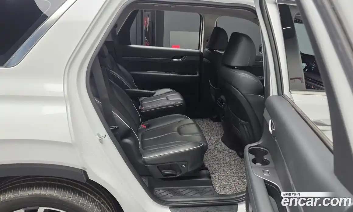 Hyundai Palisade 2023 2.2 автомат (гидро), фото 18