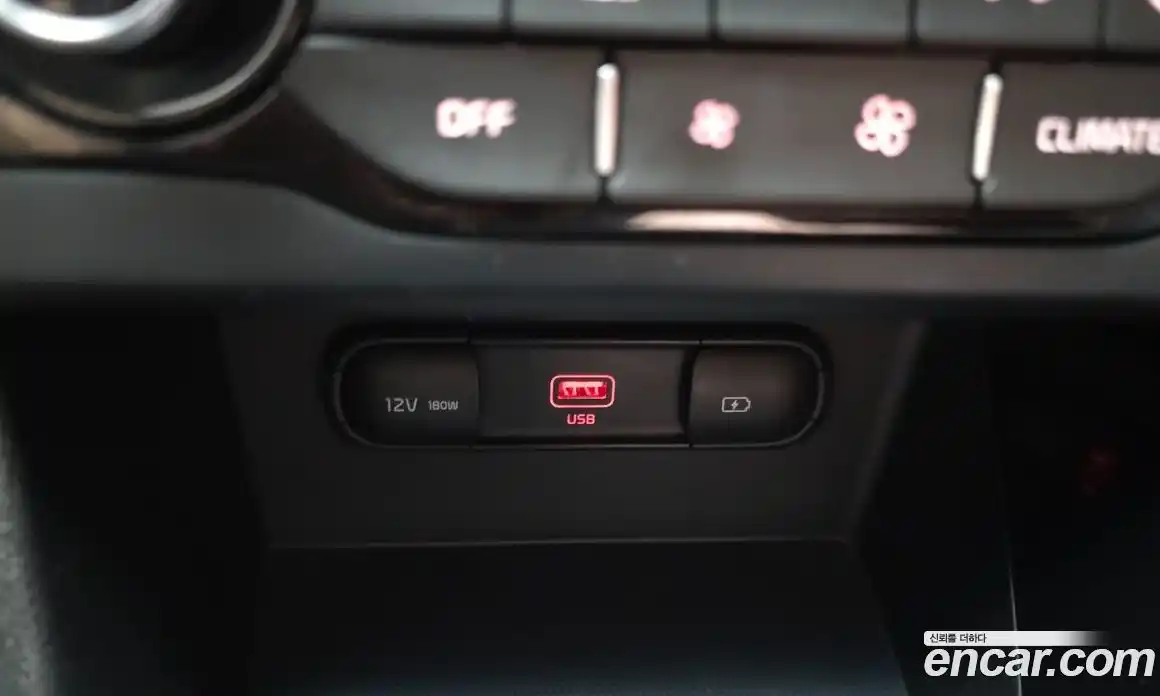 Kia Niro 2021 1.6 автомат (гидро), фото 19
