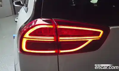 Kia Niro 2021 1.6 автомат (гидро), миниатюра 9
