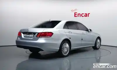 Mercedes-Benz E-Class 2014 3.5 автомат (гидро), миниатюра 2