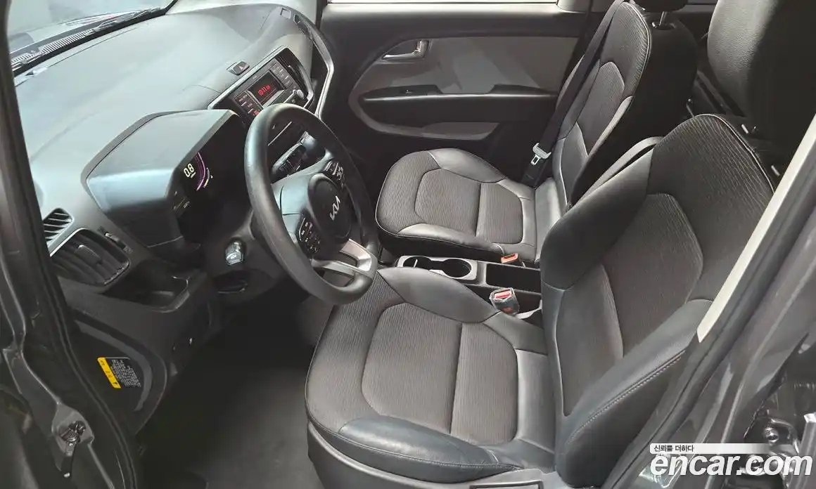 Kia Ray 2024 1.0 автомат (гидро), фото 7