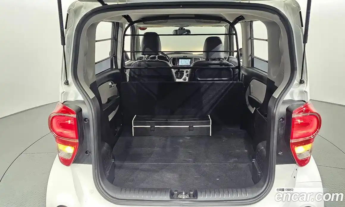 Kia Ray 2022 1.0 автомат (гидро), фото 24
