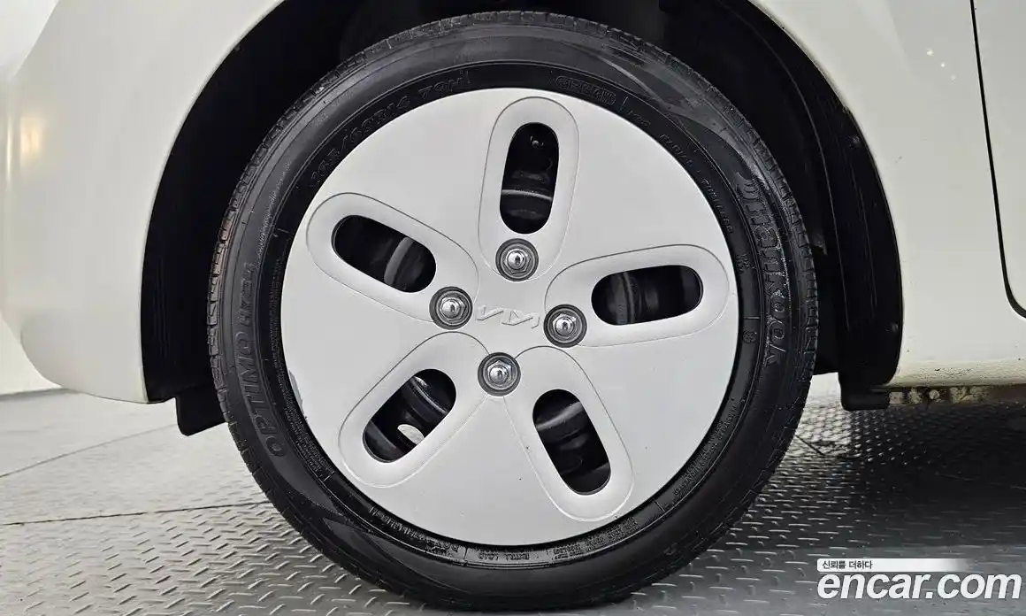 Kia Ray 2022 1.0 автомат (гидро), фото 5