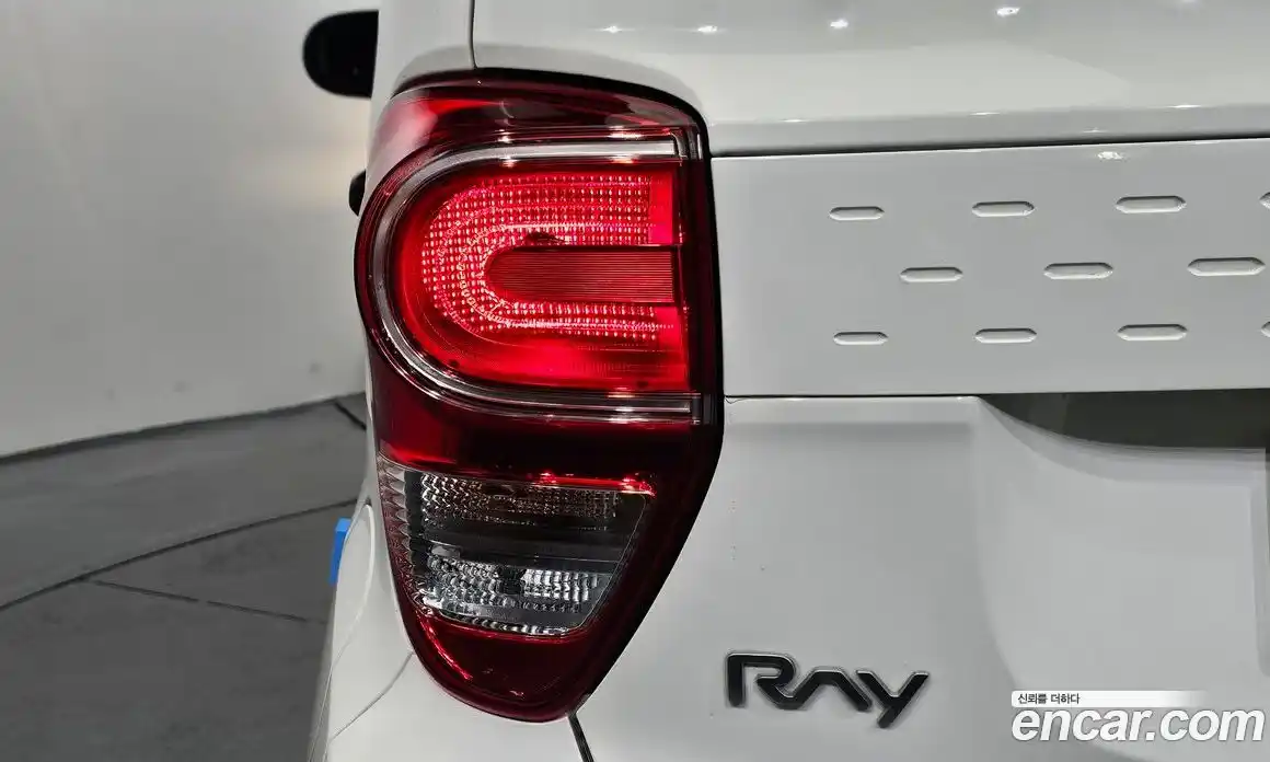 Kia Ray 2022 1.0 автомат (гидро), фото 9