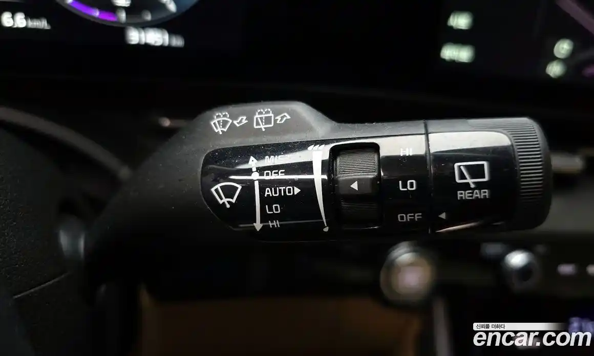 Kia Carnival 2023 3.5 автомат (гидро), фото 25