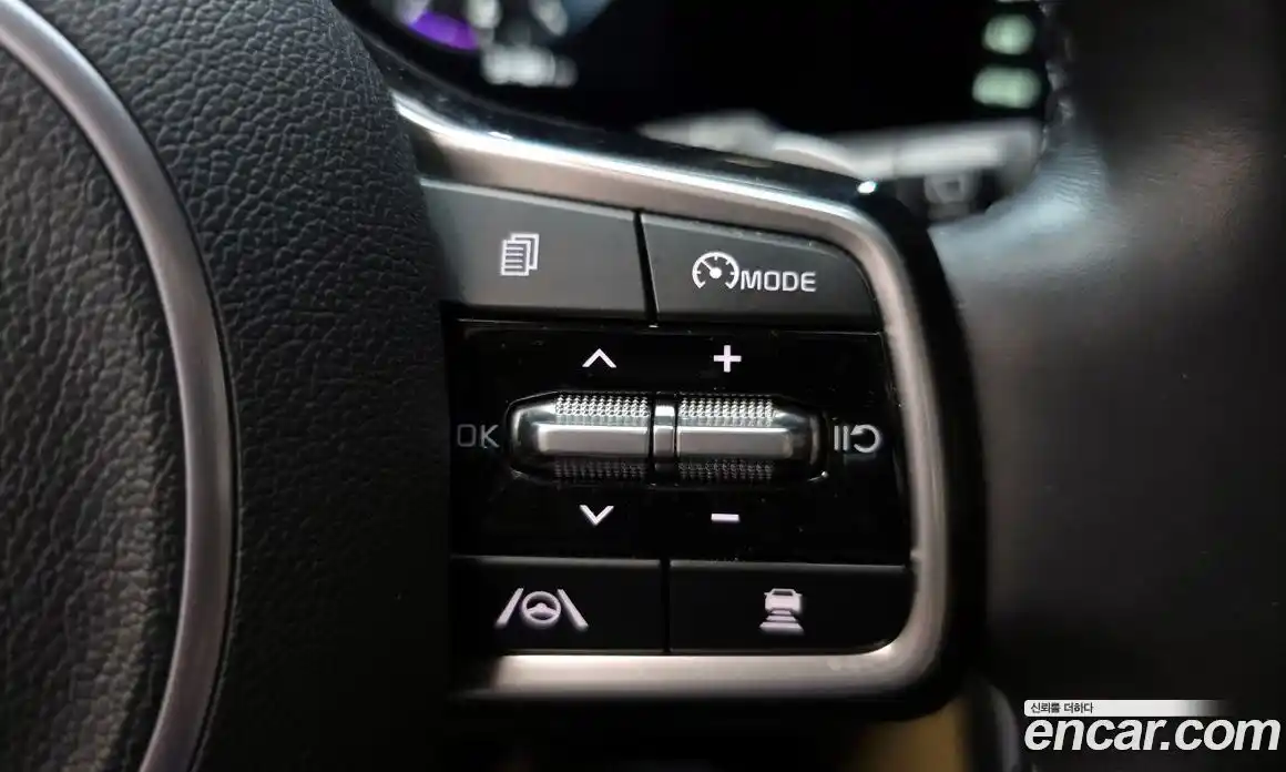 Kia Carnival 2023 3.5 автомат (гидро), фото 28