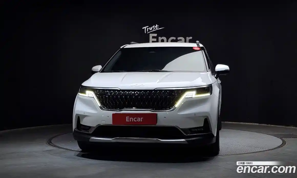 Kia Carnival 2023 3.5 автомат (гидро), фото 3