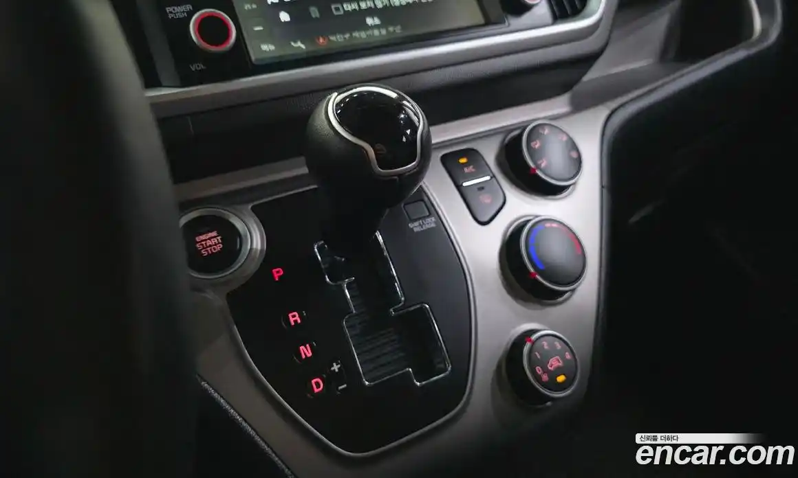 Kia Ray 2018 1.0 автомат (гидро), фото 12