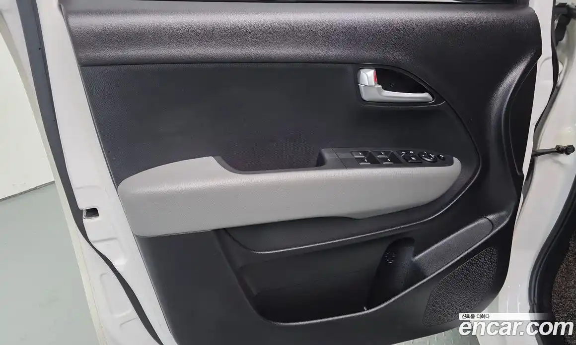 Kia Ray 2018 1.0 автомат (гидро), фото 14