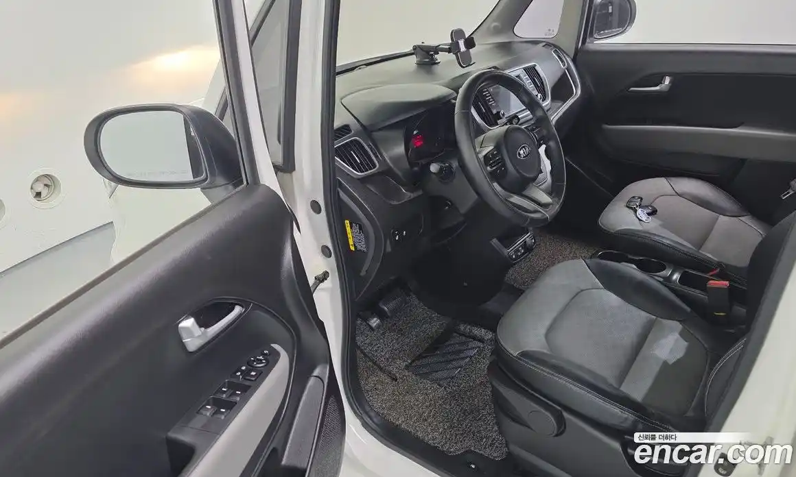 Kia Ray 2018 1.0 автомат (гидро), фото 17