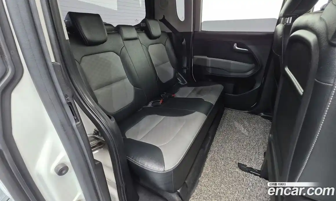 Kia Ray 2018 1.0 автомат (гидро), фото 31