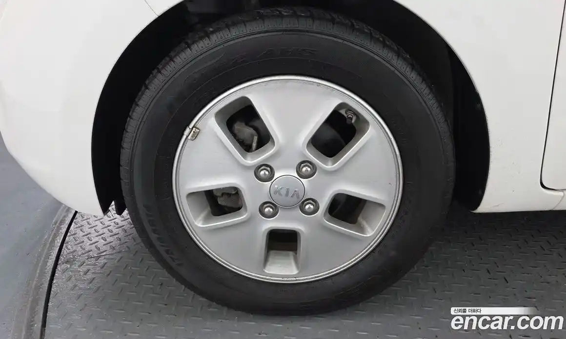 Kia Ray 2018 1.0 автомат (гидро), фото 5