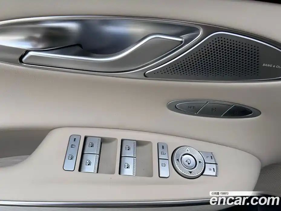 Genesis GV70 2026 2.5 автомат (гидро), фото 10