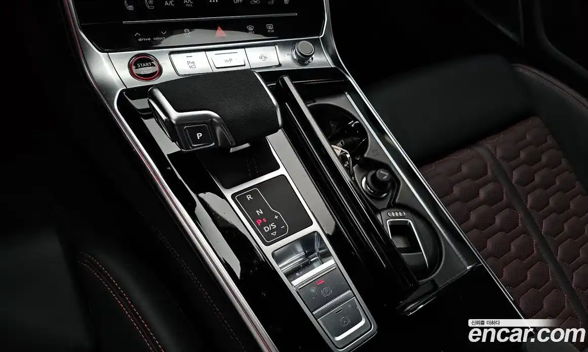 Audi RS6 2025 4.0 автомат (гидро), фото 12