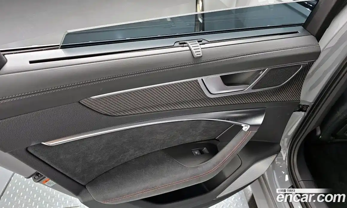 Audi RS6 2025 4.0 автомат (гидро), фото 15
