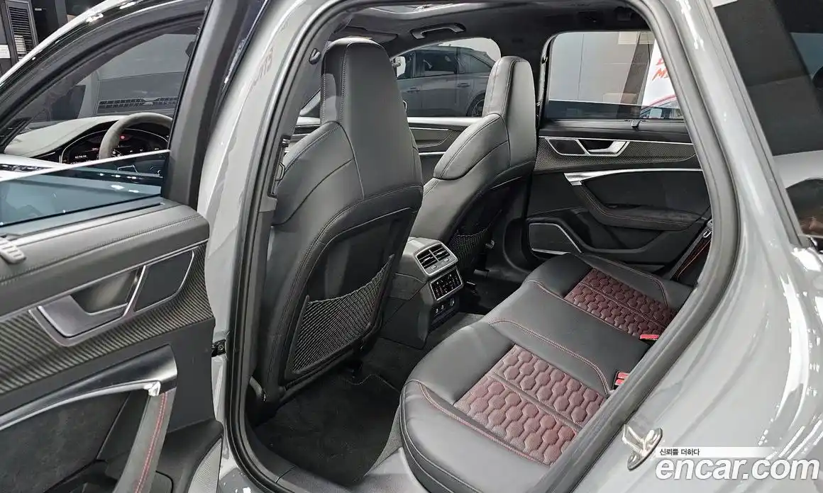 Audi RS6 2025 4.0 автомат (гидро), фото 18