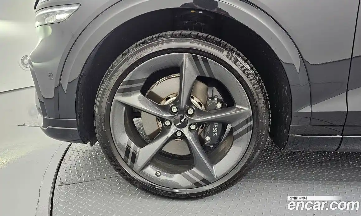 Genesis GV70 2025 2.5 автомат (гидро), фото 5