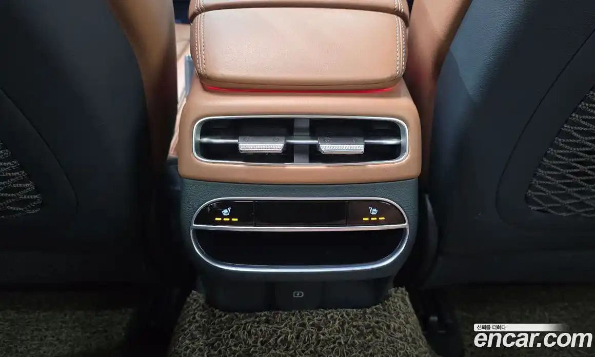 Genesis GV70 2023 2.5 автомат (гидро), фото 17