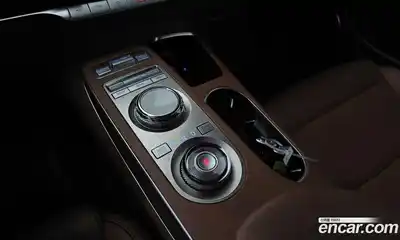 Genesis GV70 2023 2.5 автомат (гидро), миниатюра 9