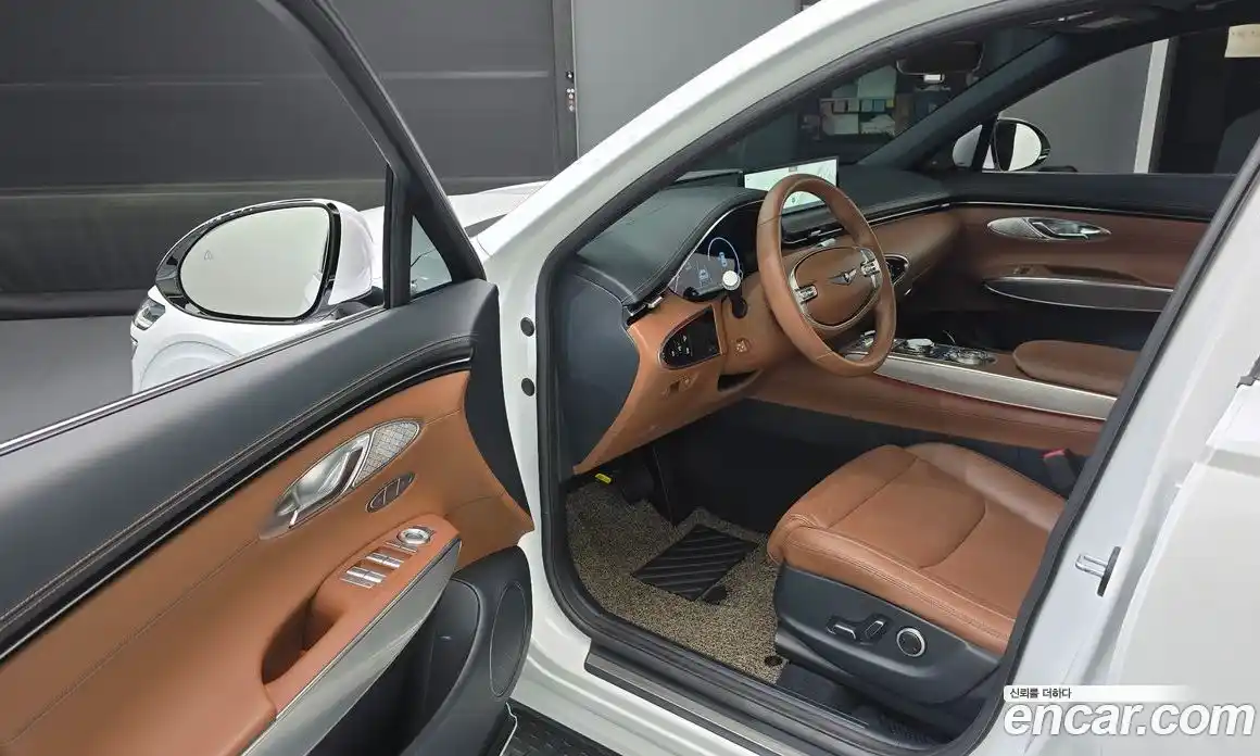 Genesis GV70 2023 2.5 автомат (гидро), фото 10