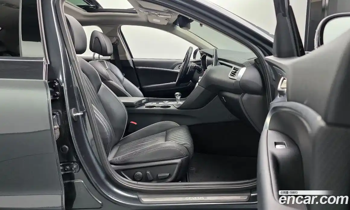 Genesis G70 2018 2.0 автомат (гидро), фото 15