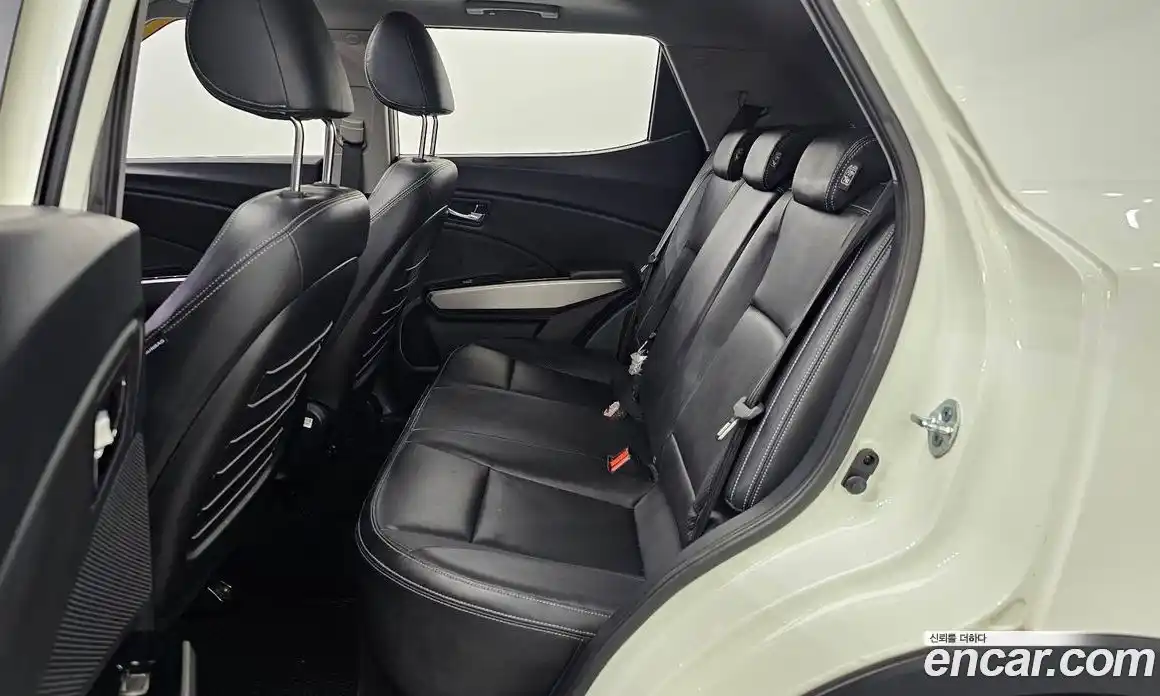 SsangYong TIBOLI 2015 1.6 автомат (гидро), фото 16