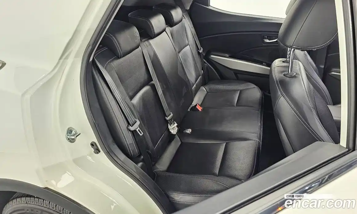 SsangYong TIBOLI 2015 1.6 автомат (гидро), фото 17