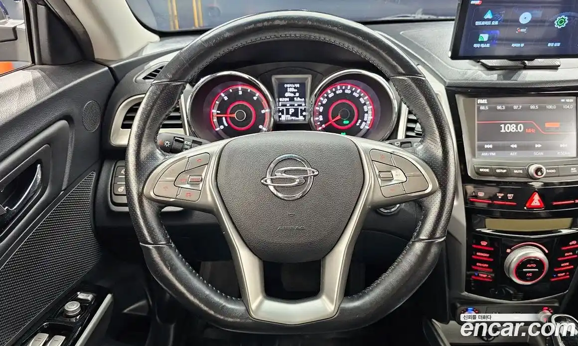 SsangYong TIBOLI 2015 1.6 автомат (гидро), фото 13