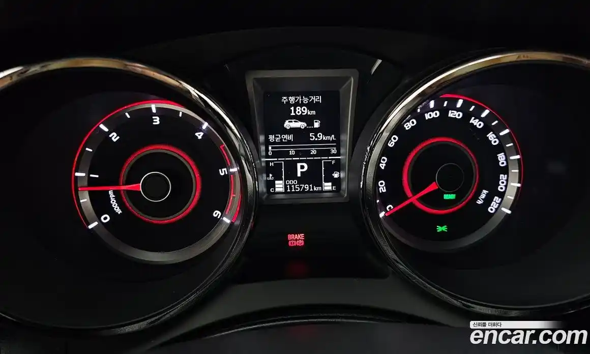 SsangYong TIBOLI 2015 1.6 автомат (гидро), фото 8