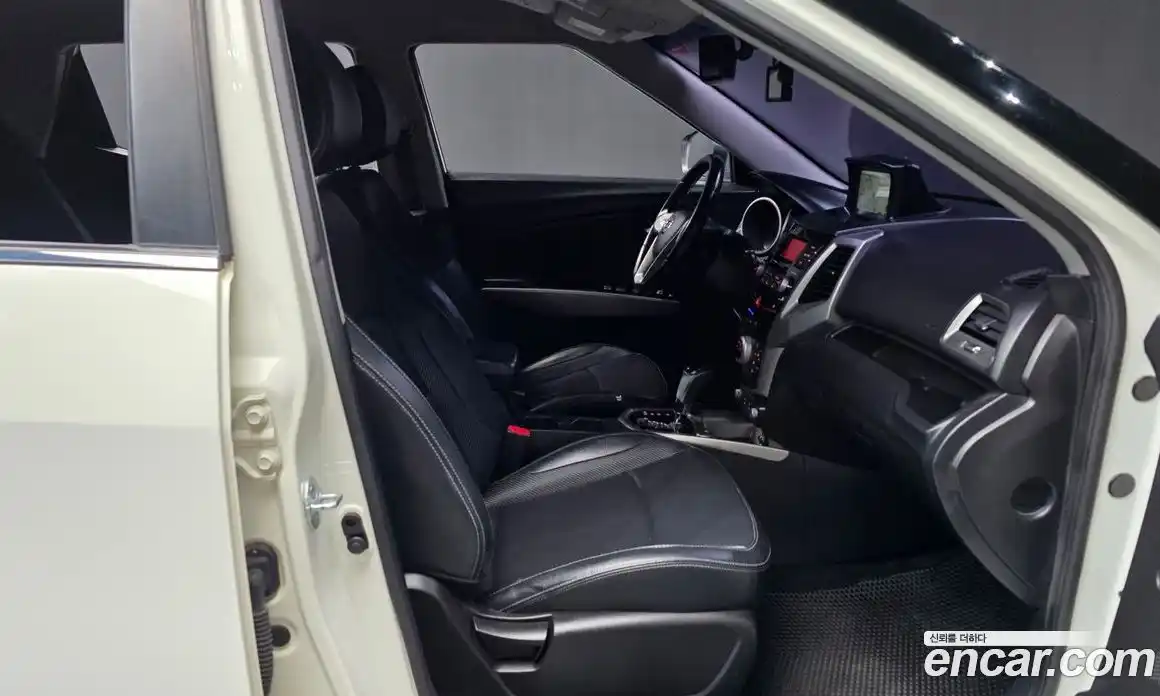 SsangYong TIBOLI 2016 1.6 автомат (гидро), фото 17