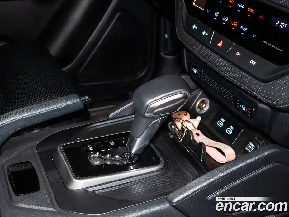SsangYong Rexton 2024 2.2 автомат (гидро), фото 9