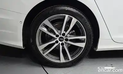 Audi A6 2022 2.0 автомат (гидро), миниатюра 5