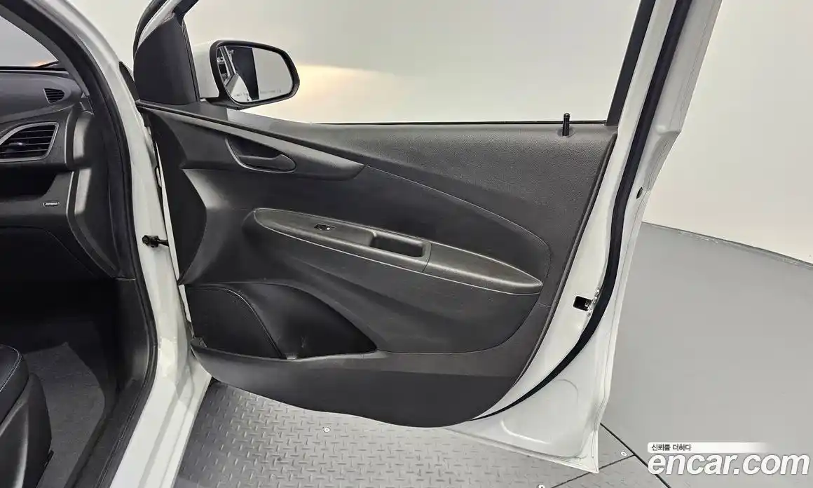 Chevrolet Spark 2020 1.0 автомат (гидро), фото 15