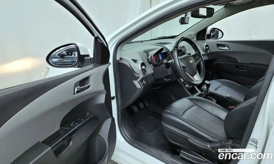 Chevrolet Aveo 2012 1.6 механика, фото 13