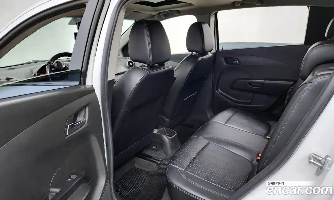 Chevrolet Aveo 2012 1.6 механика, фото 16