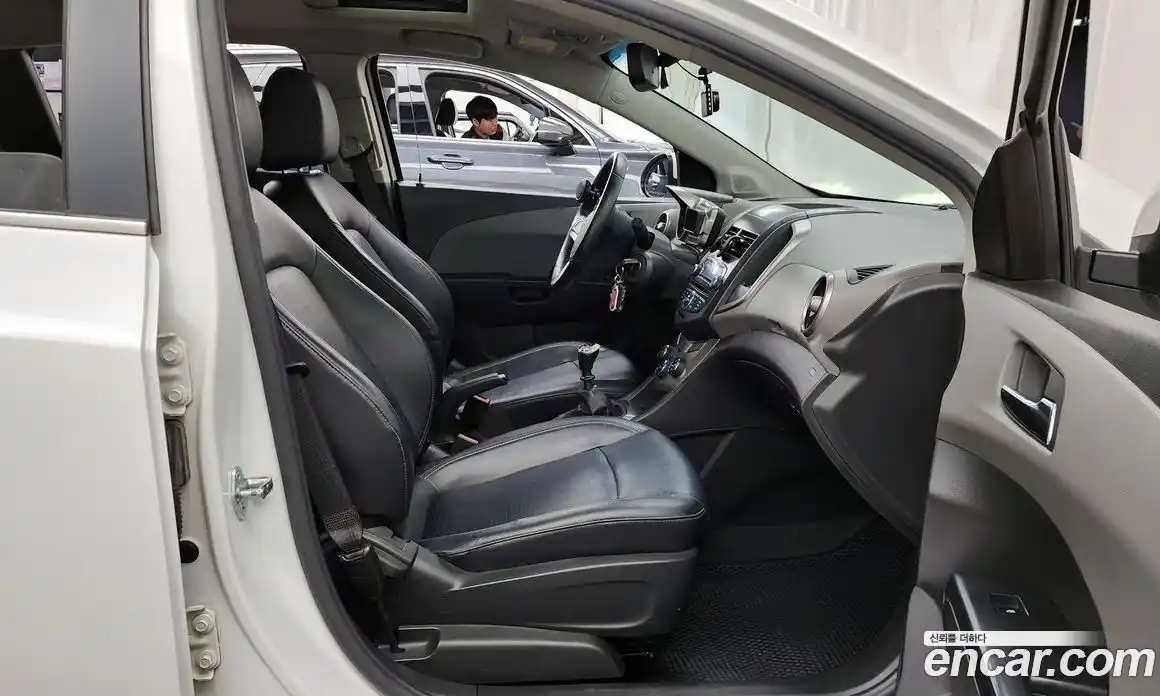 Chevrolet Aveo 2012 1.6 механика, фото 17