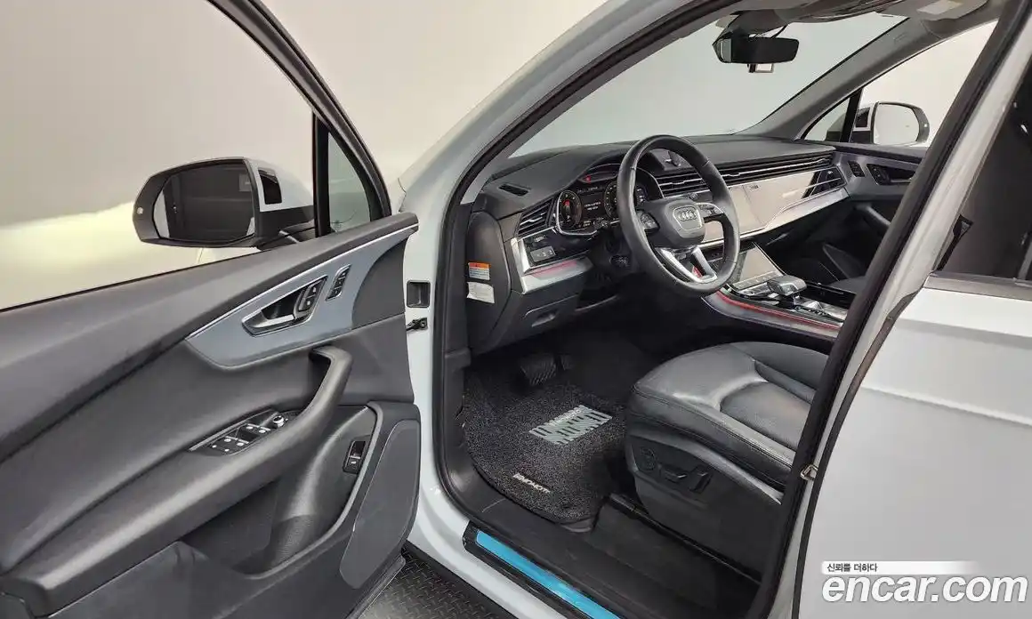 Audi Q7 2020 3.0 автомат (гидро), фото 13