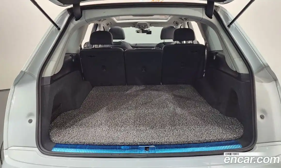 Audi Q7 2020 3.0 автомат (гидро), фото 24
