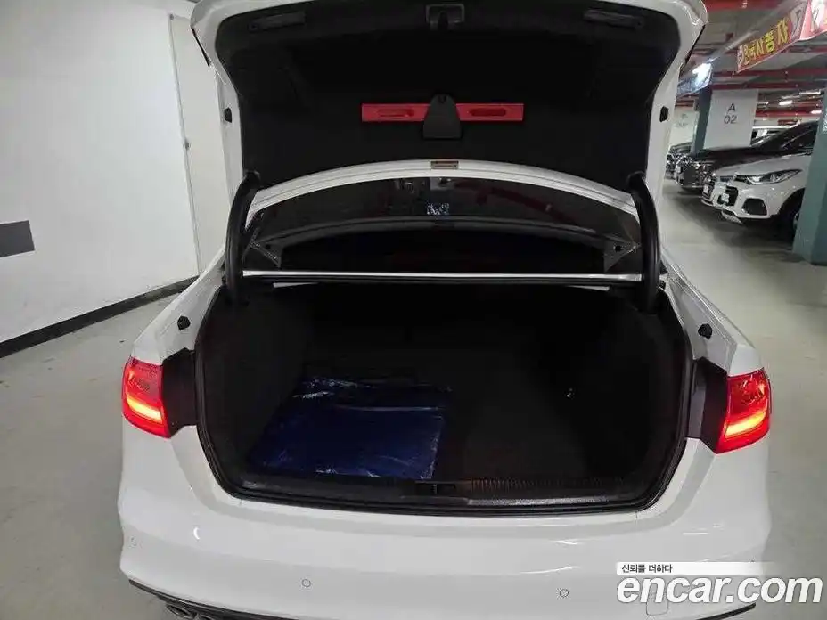 Audi A4 2014 2.0 автомат (гидро), фото 3