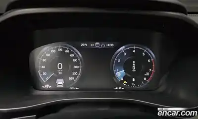 Volvo XC40 2022 2.0 автомат (гидро), миниатюра 11