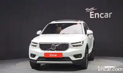 Volvo XC40 2022 2.0 автомат (гидро), миниатюра 3