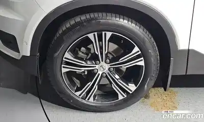 Volvo XC40 2022 2.0 автомат (гидро), миниатюра 5
