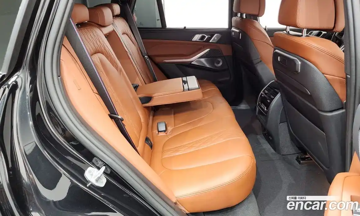 BMW X5 2024 4.4 автомат (гидро), фото 17