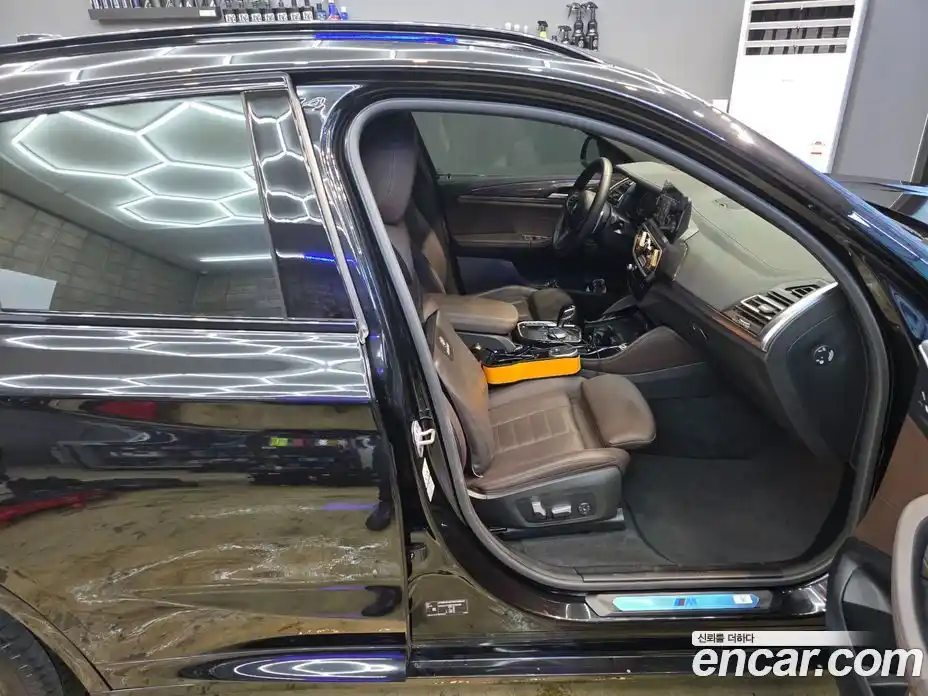 BMW X4 2023 2.0 автомат (гидро), фото 13